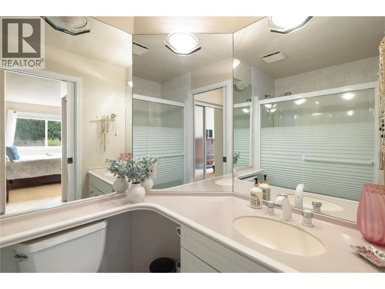 535 Glenmeadows Road Unit# 7