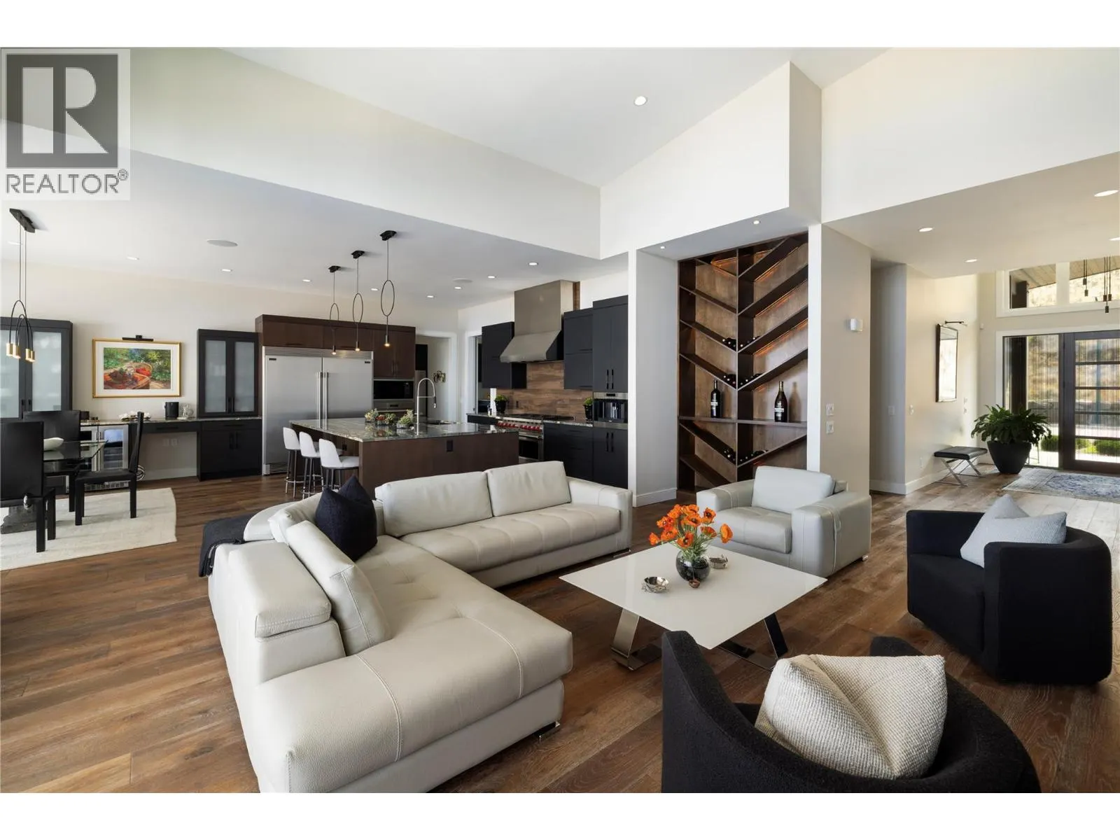 5572 Upper Mission Drive