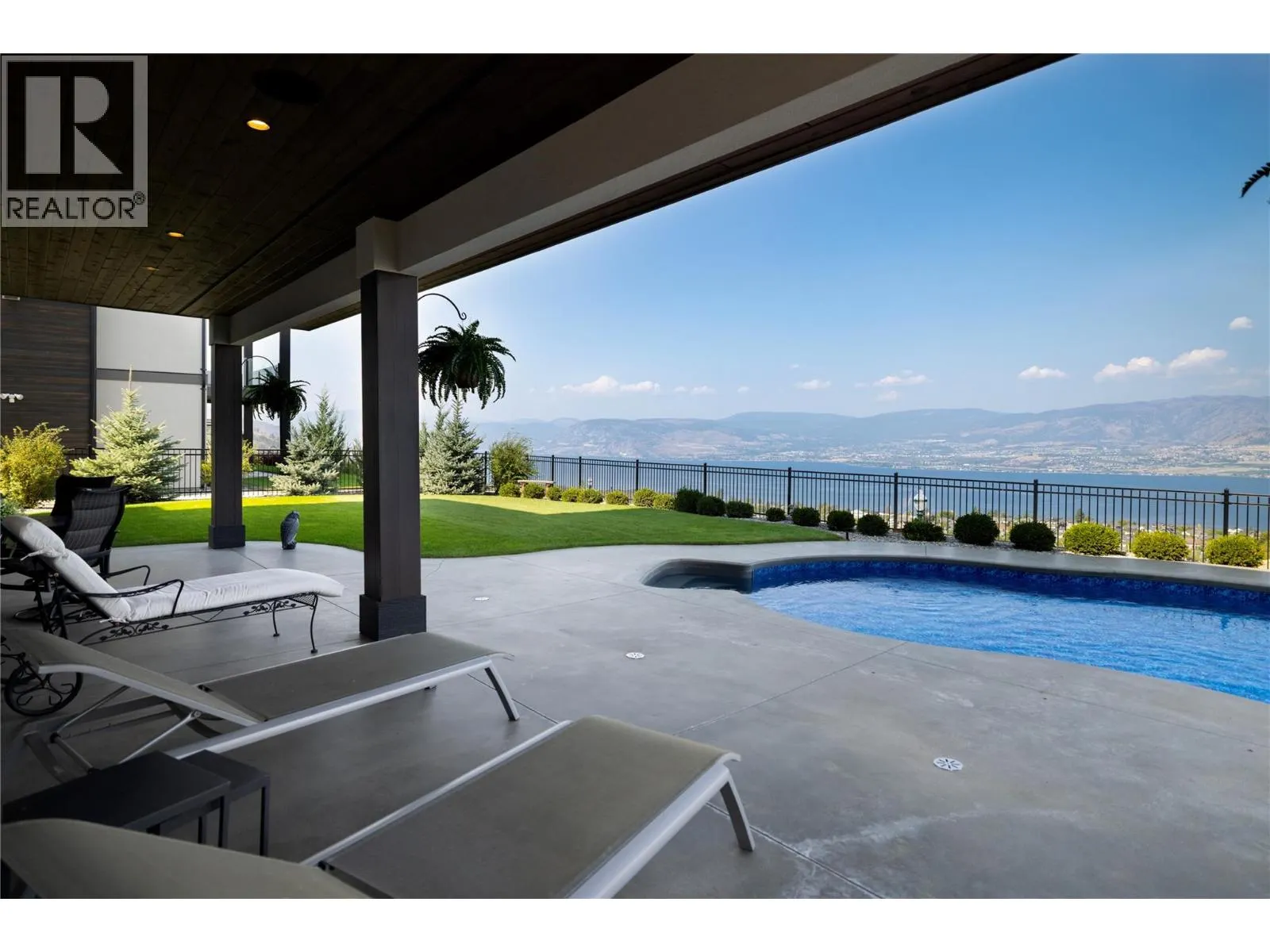 5572 Upper Mission Drive