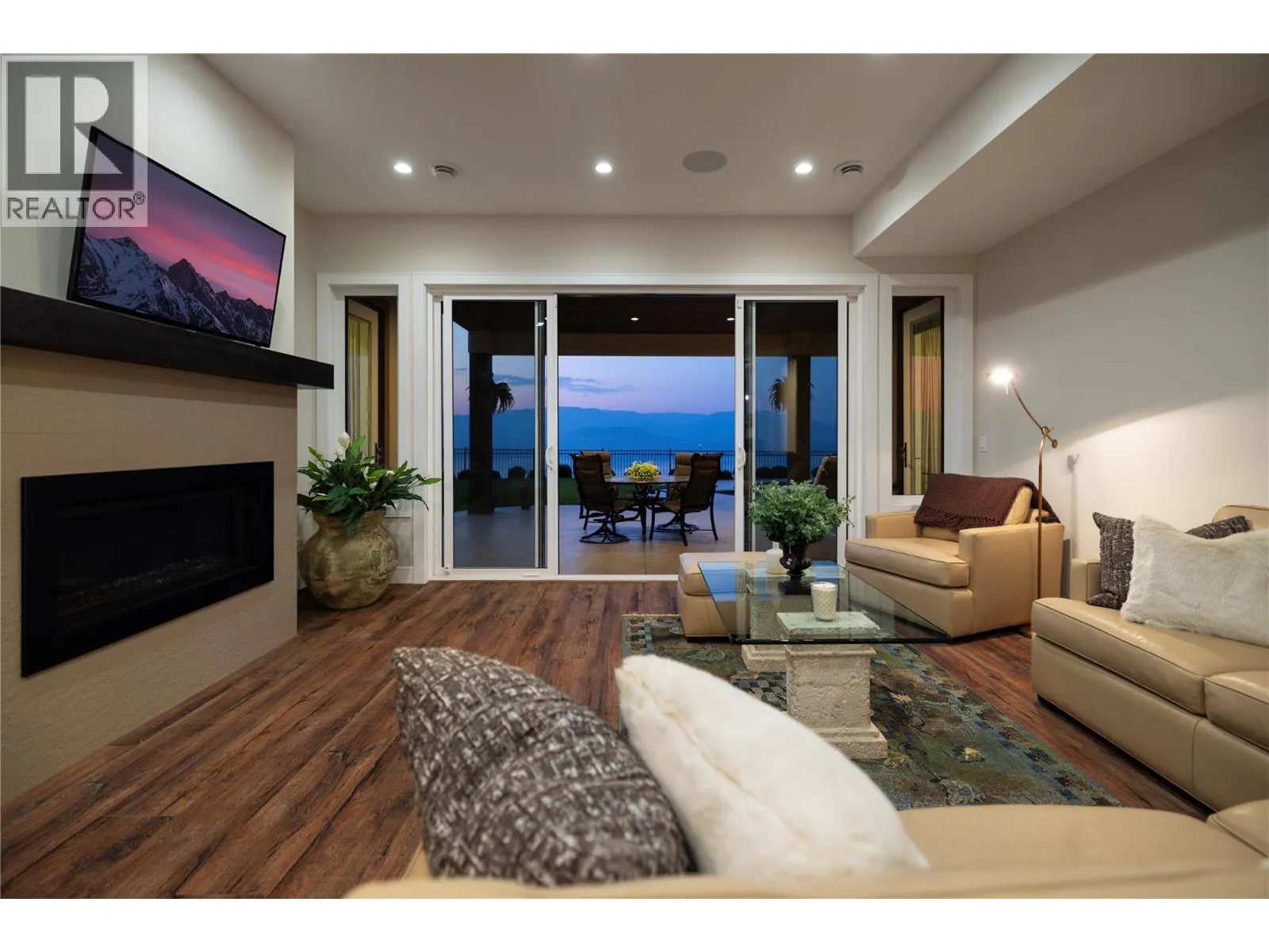5572 Upper Mission Drive