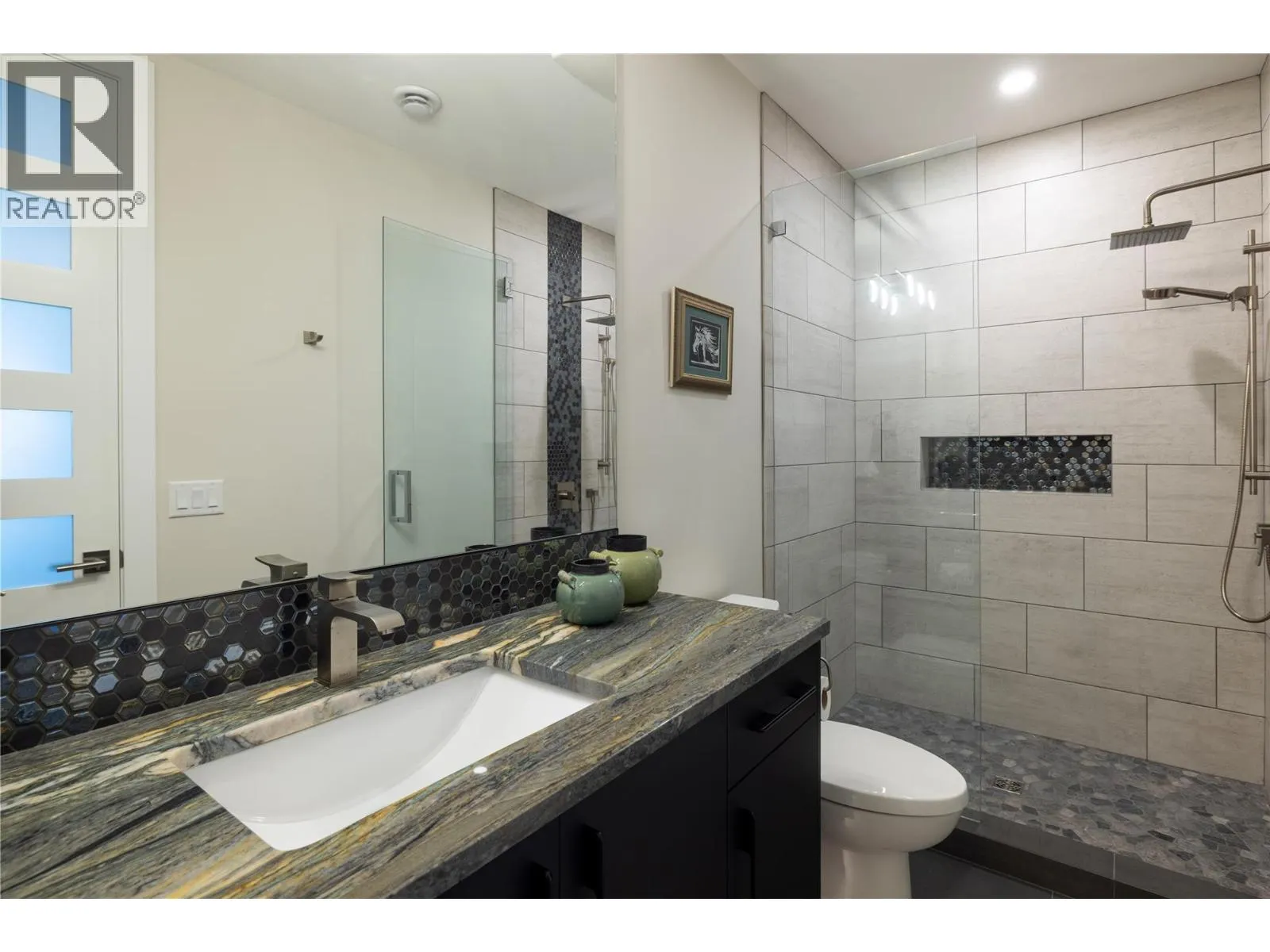 5572 Upper Mission Drive