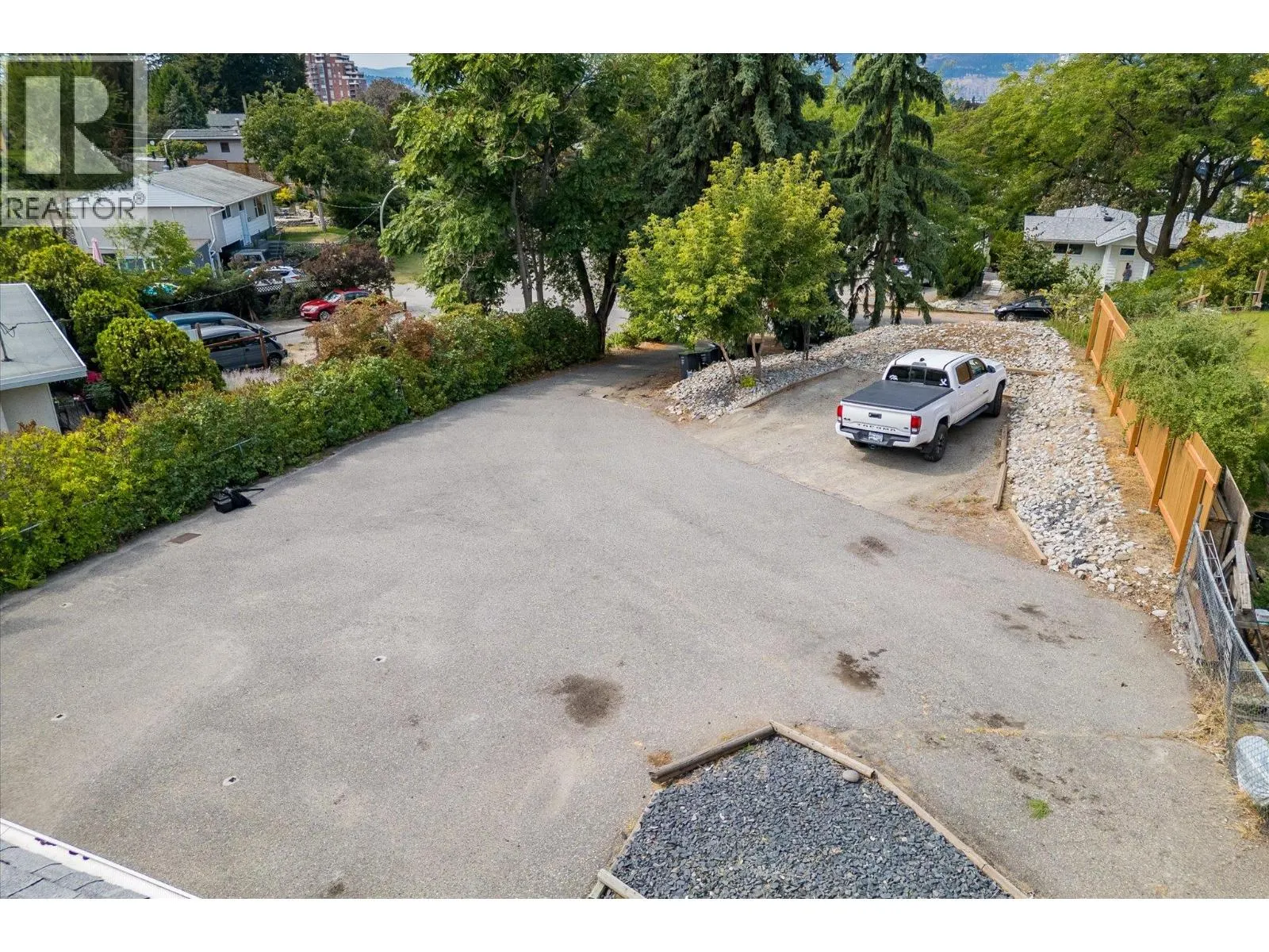 1375 Orchard Drive