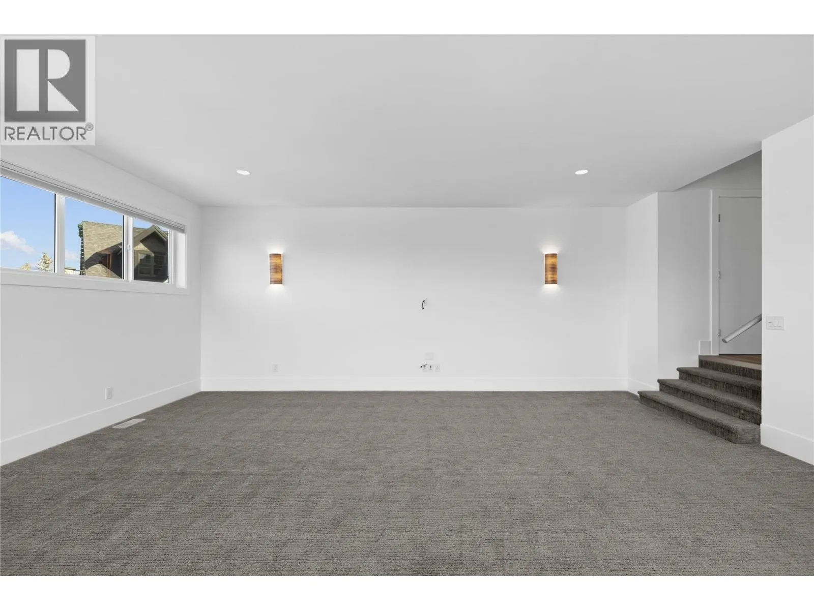 1049 Westpoint Drive