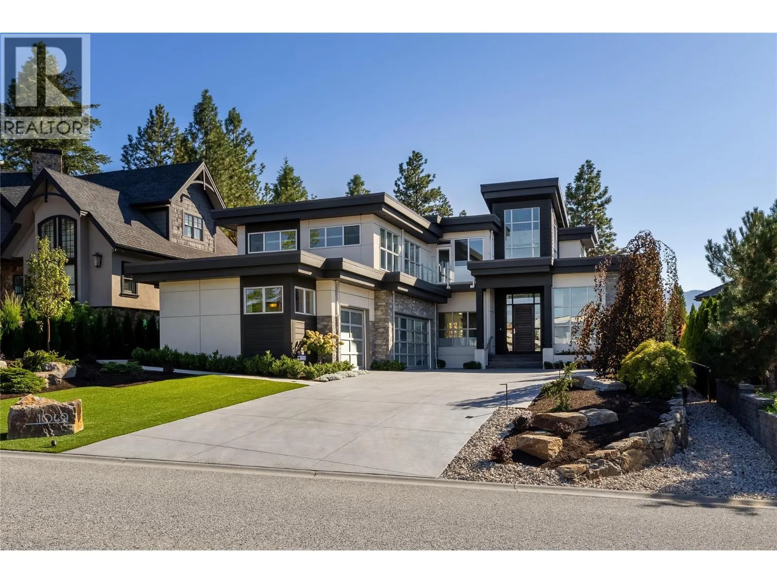 1049 Westpoint Drive
