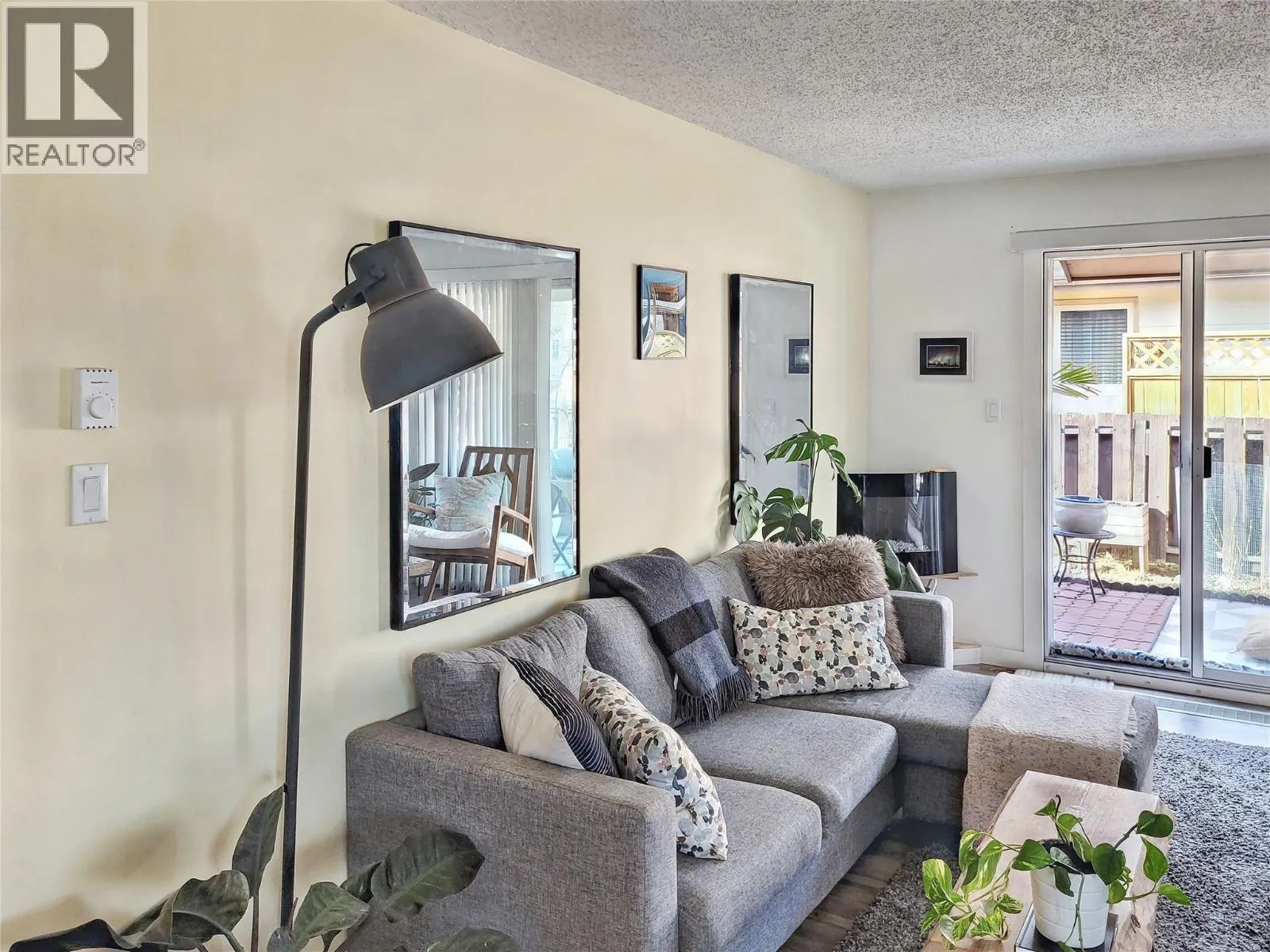 717 12TH Avenue Unit# 8