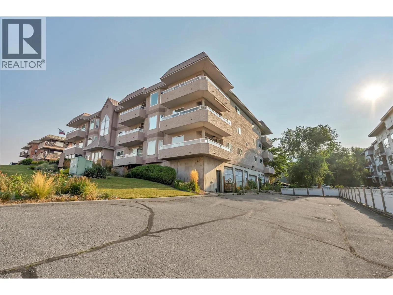 102 Van Horne Street Unit# 305