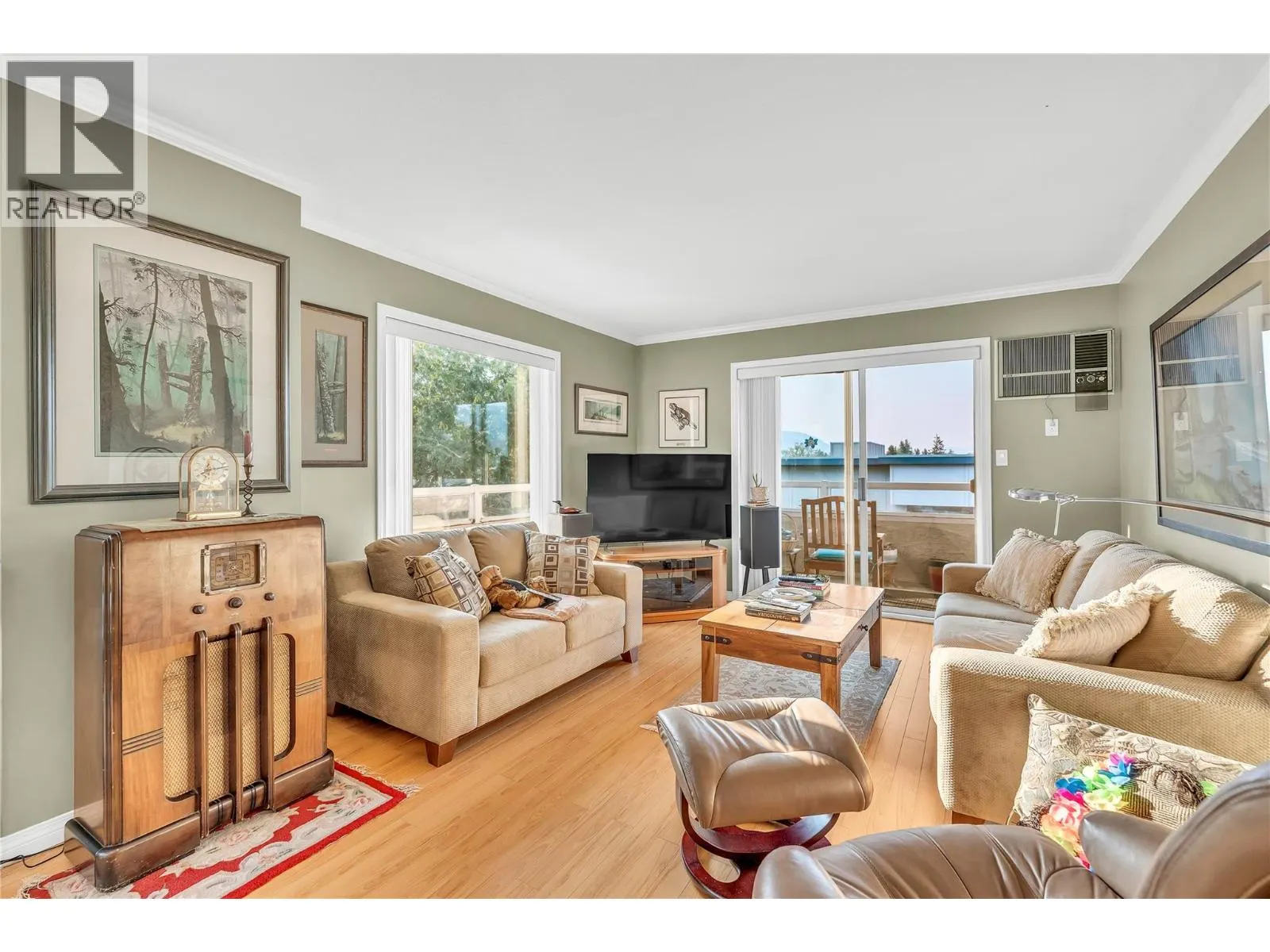 102 Van Horne Street Unit# 305