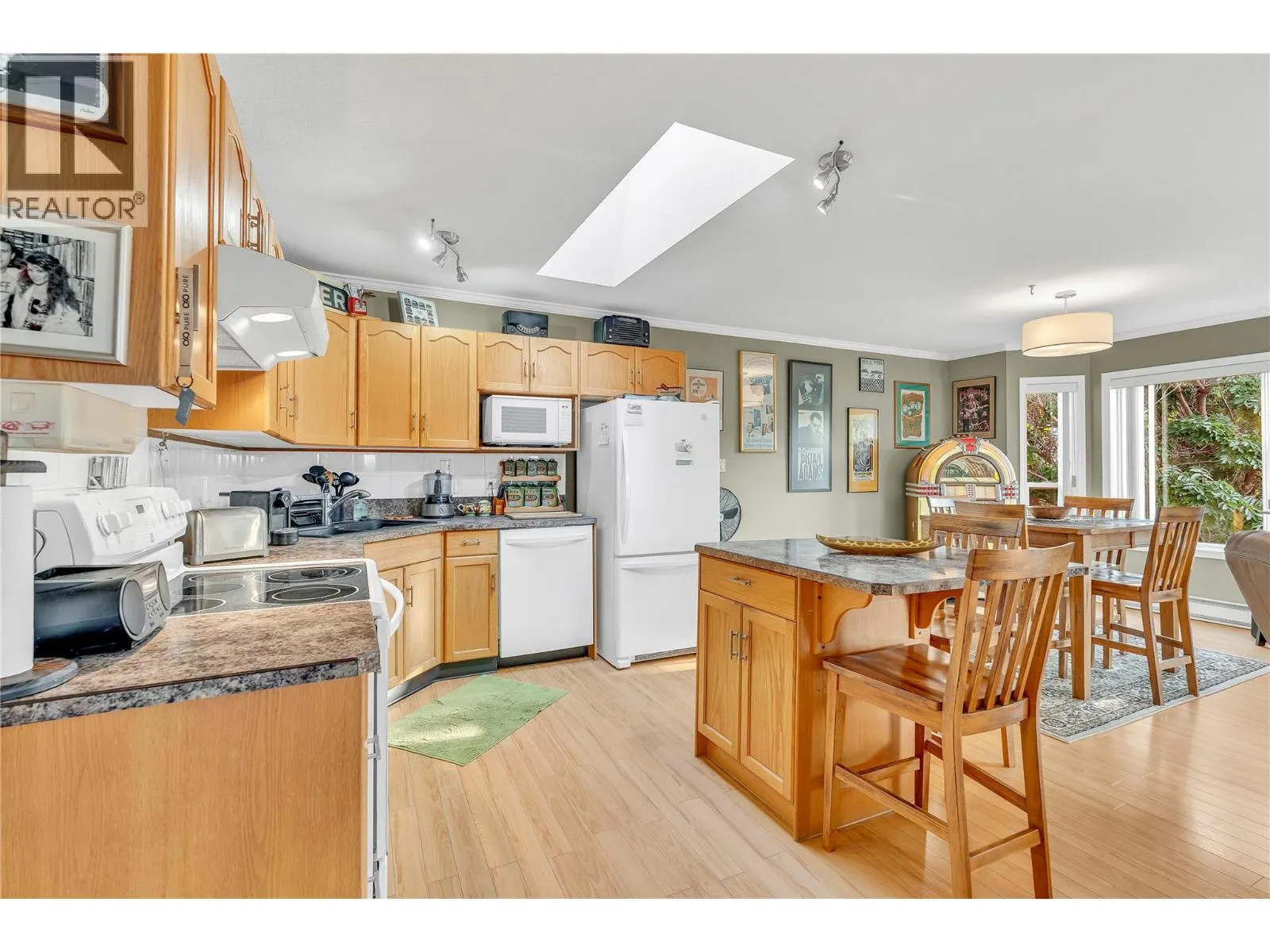102 Van Horne Street Unit# 305