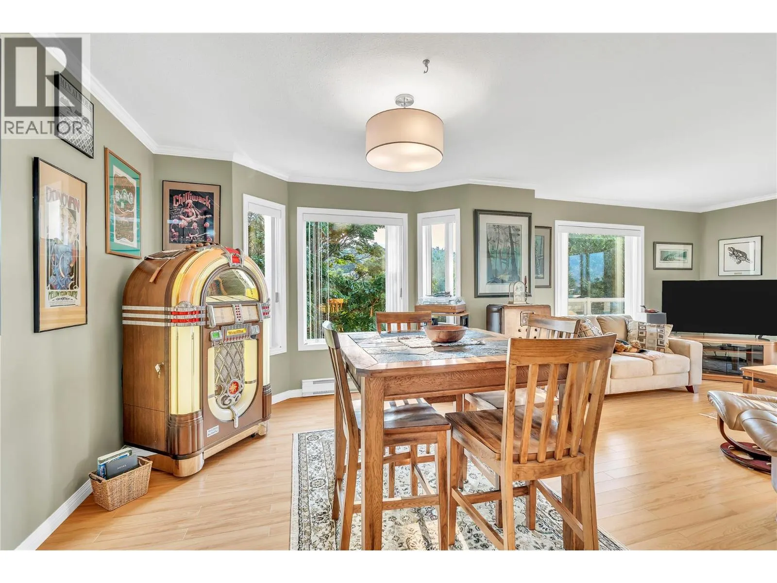 102 Van Horne Street Unit# 305