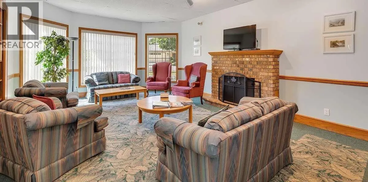 615 Glenmeadows Road Unit# 98