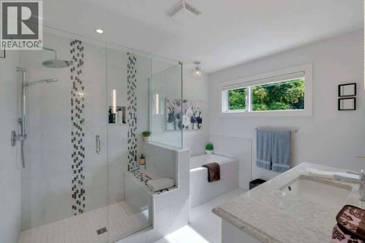 615 Glenmeadows Road Unit# 98