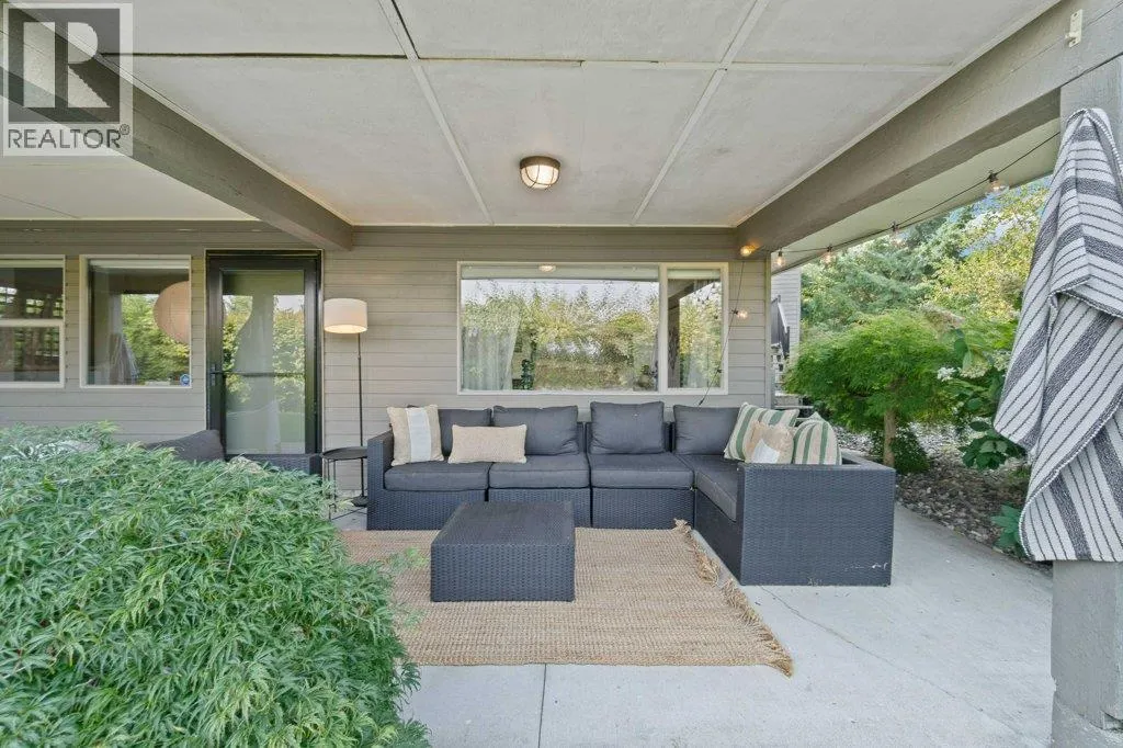 2221 Sunset Point