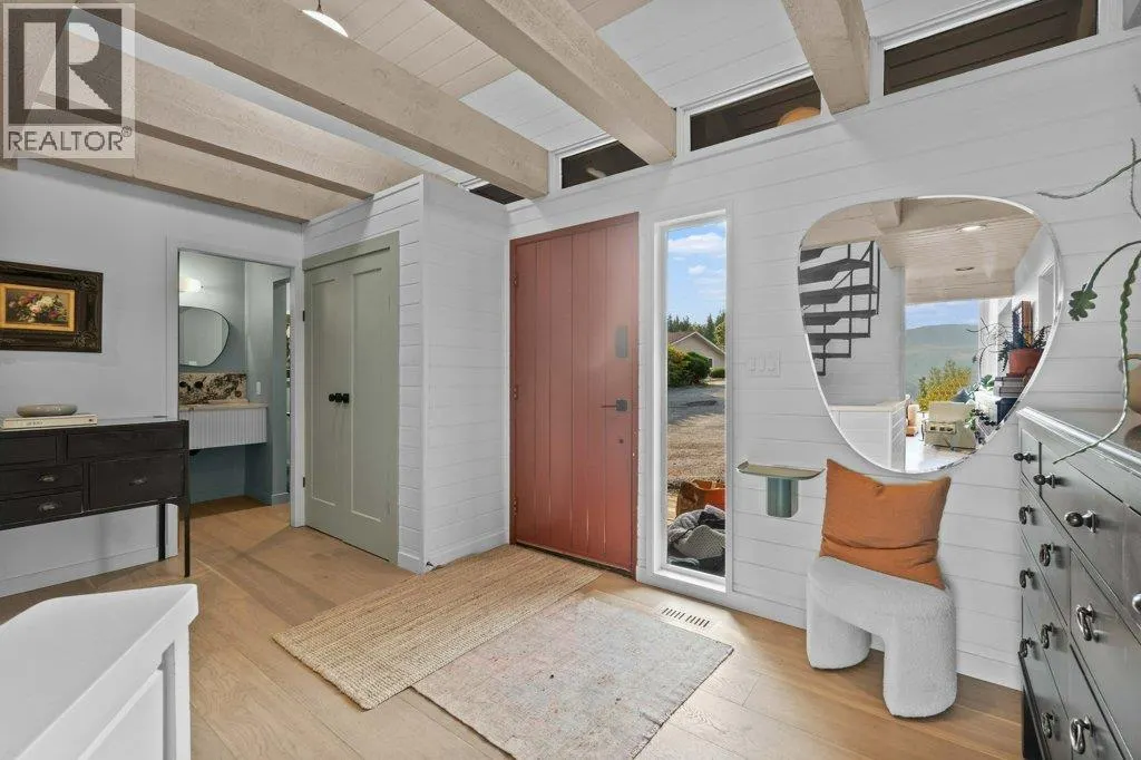 2221 Sunset Point