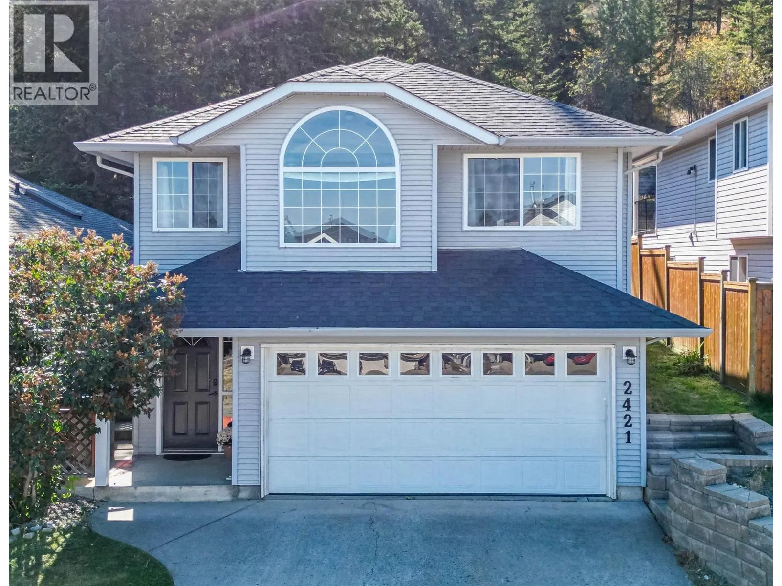 2421 DRUMMOND Court