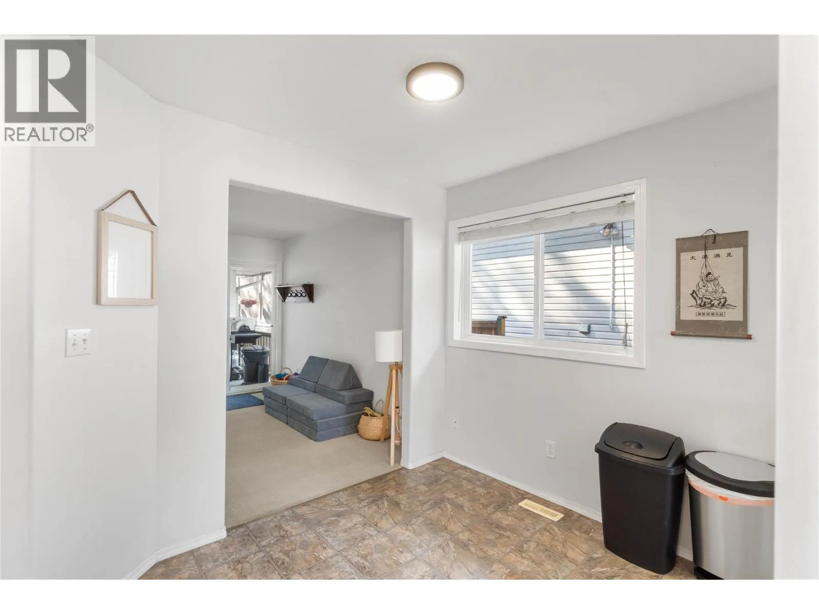 2421 DRUMMOND Court