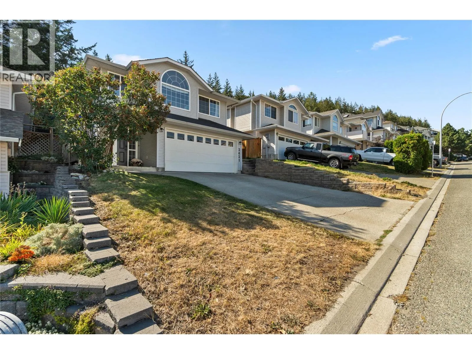 2421 DRUMMOND Court