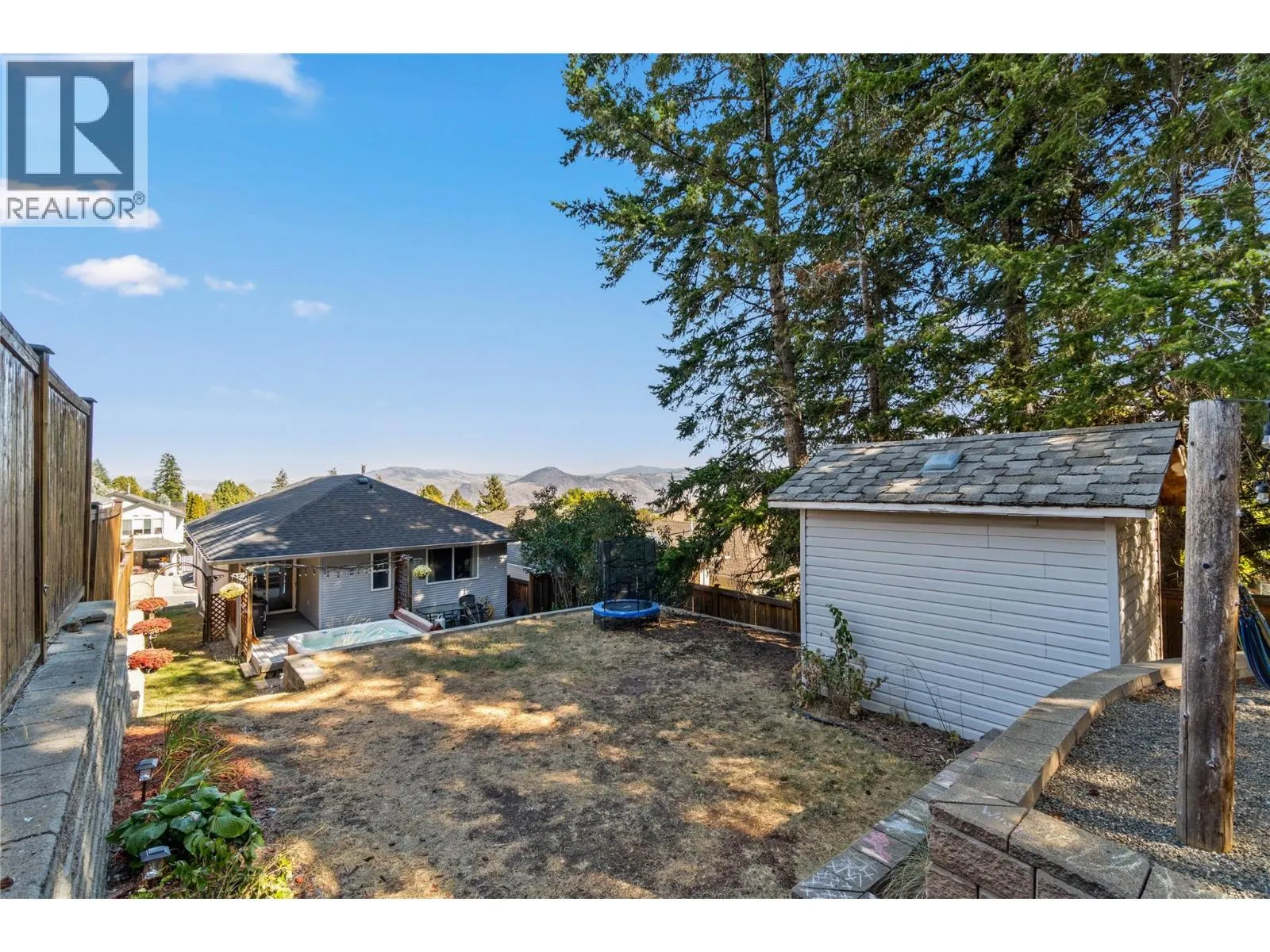 2421 DRUMMOND Court