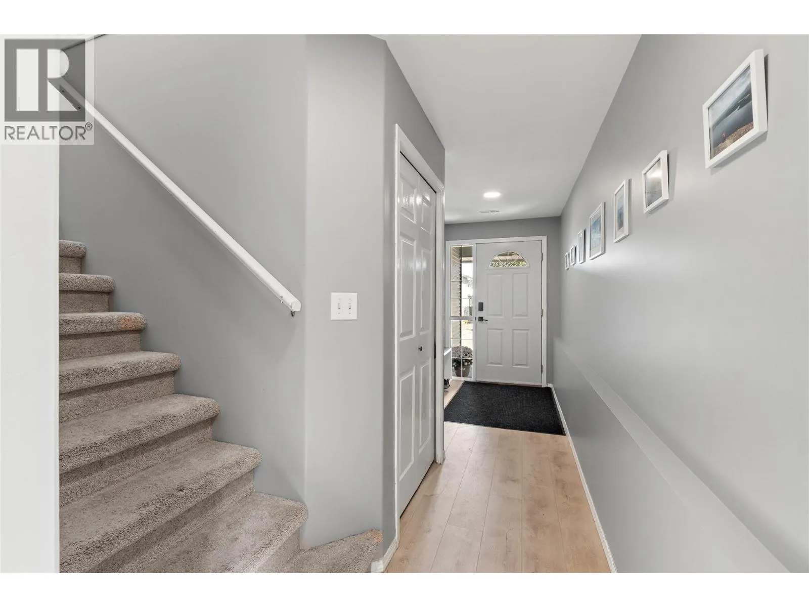 2421 DRUMMOND Court