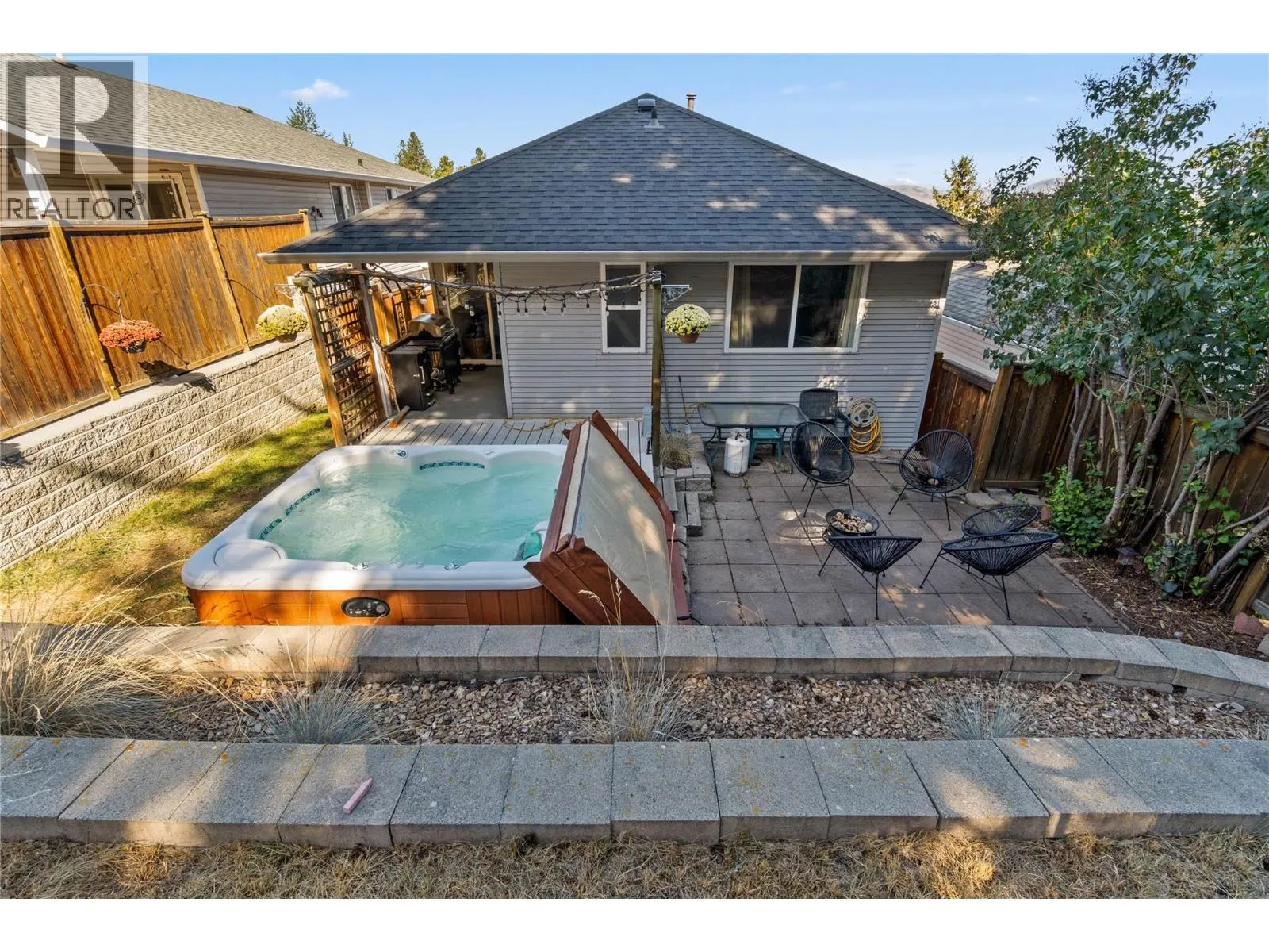 2421 DRUMMOND Court