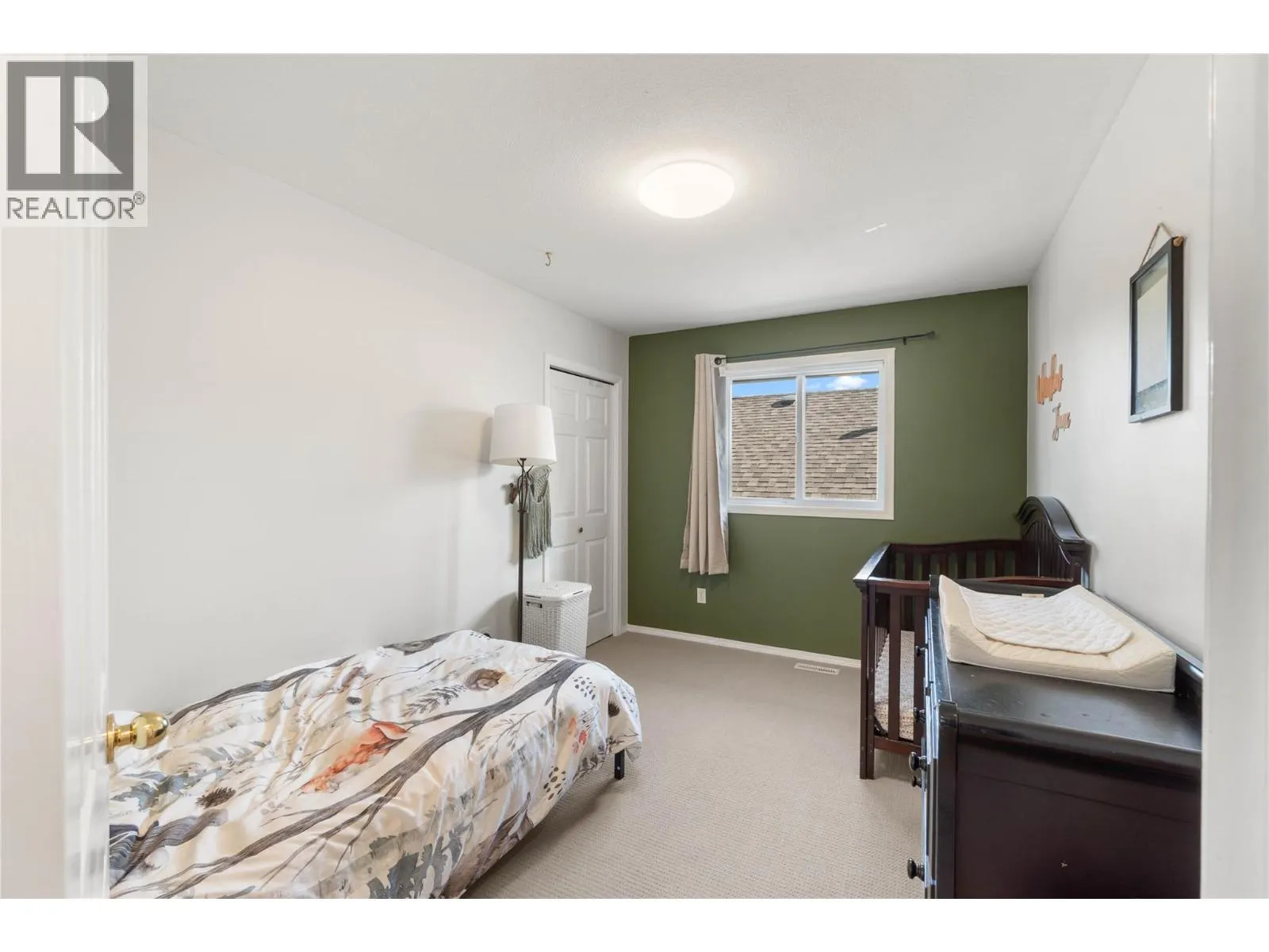 2421 DRUMMOND Court