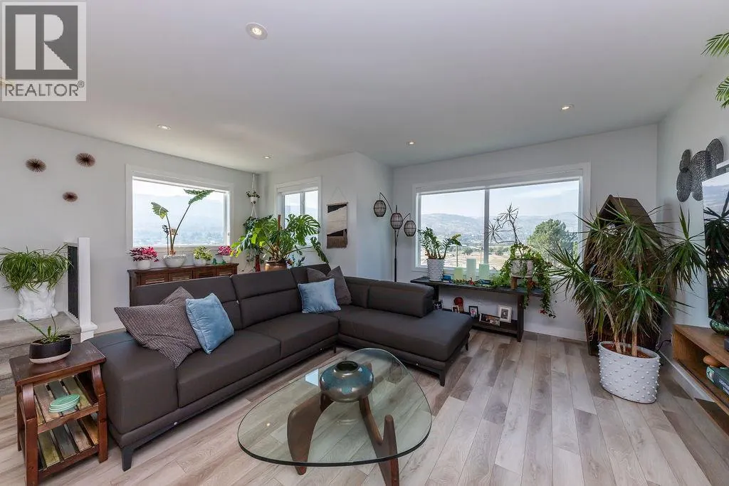 125 RIVER GATE Drive