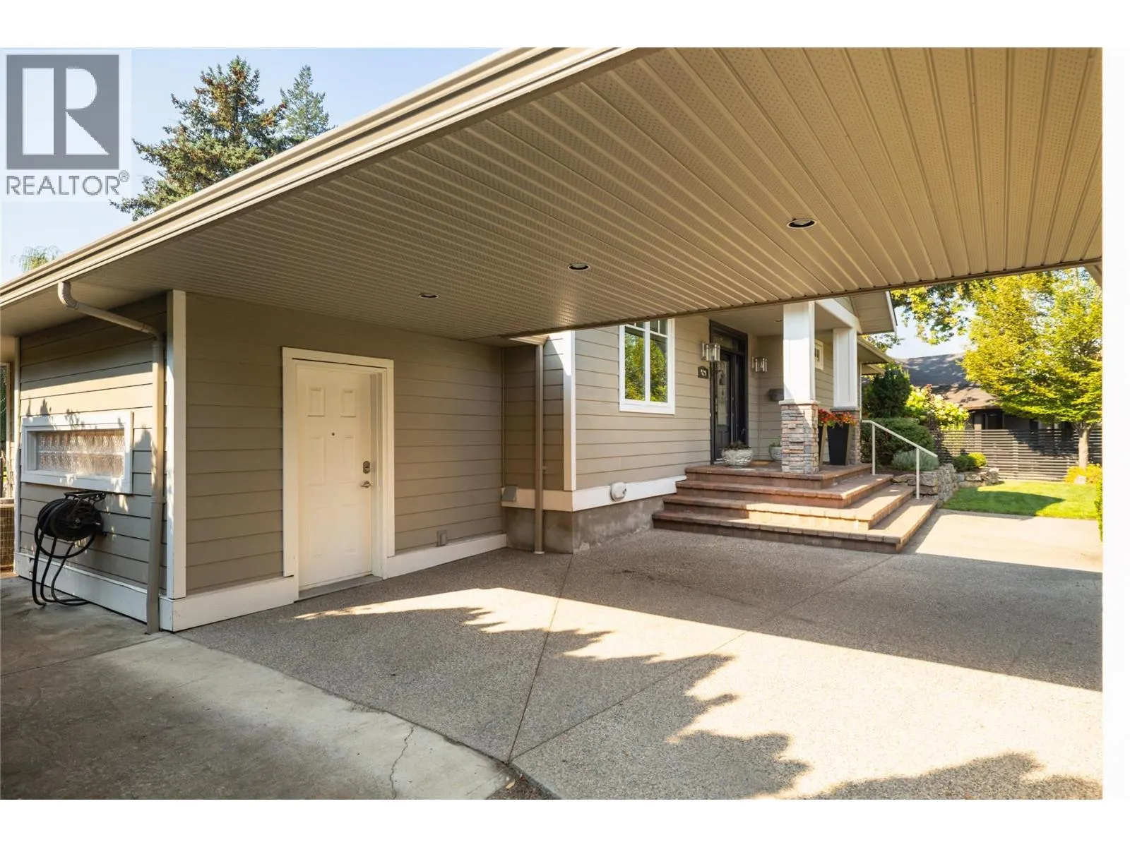 529 KNOWLES Road
