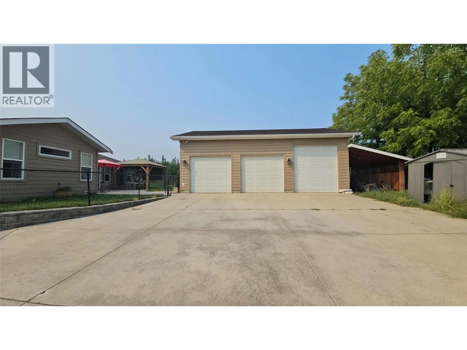 10774 Okanagan Centre Road E