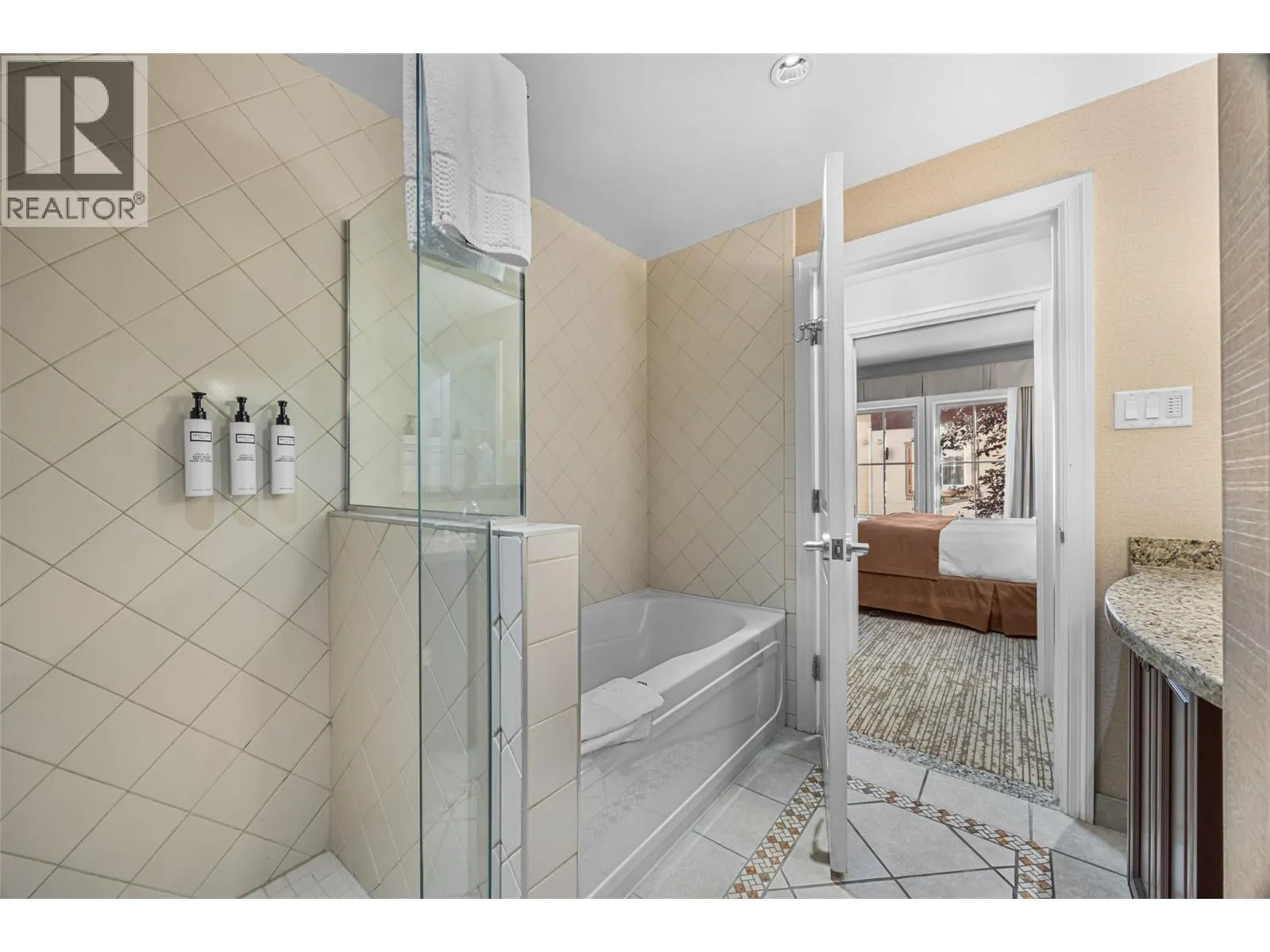 3250 Village Way Unit# 1207D