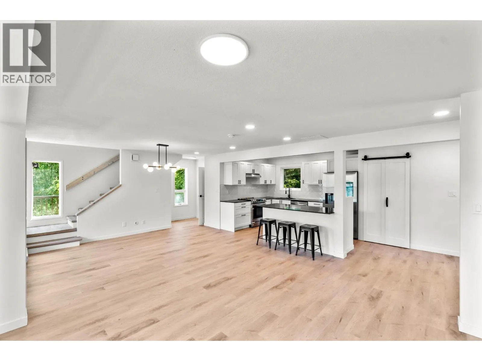 3348 POWELL Road