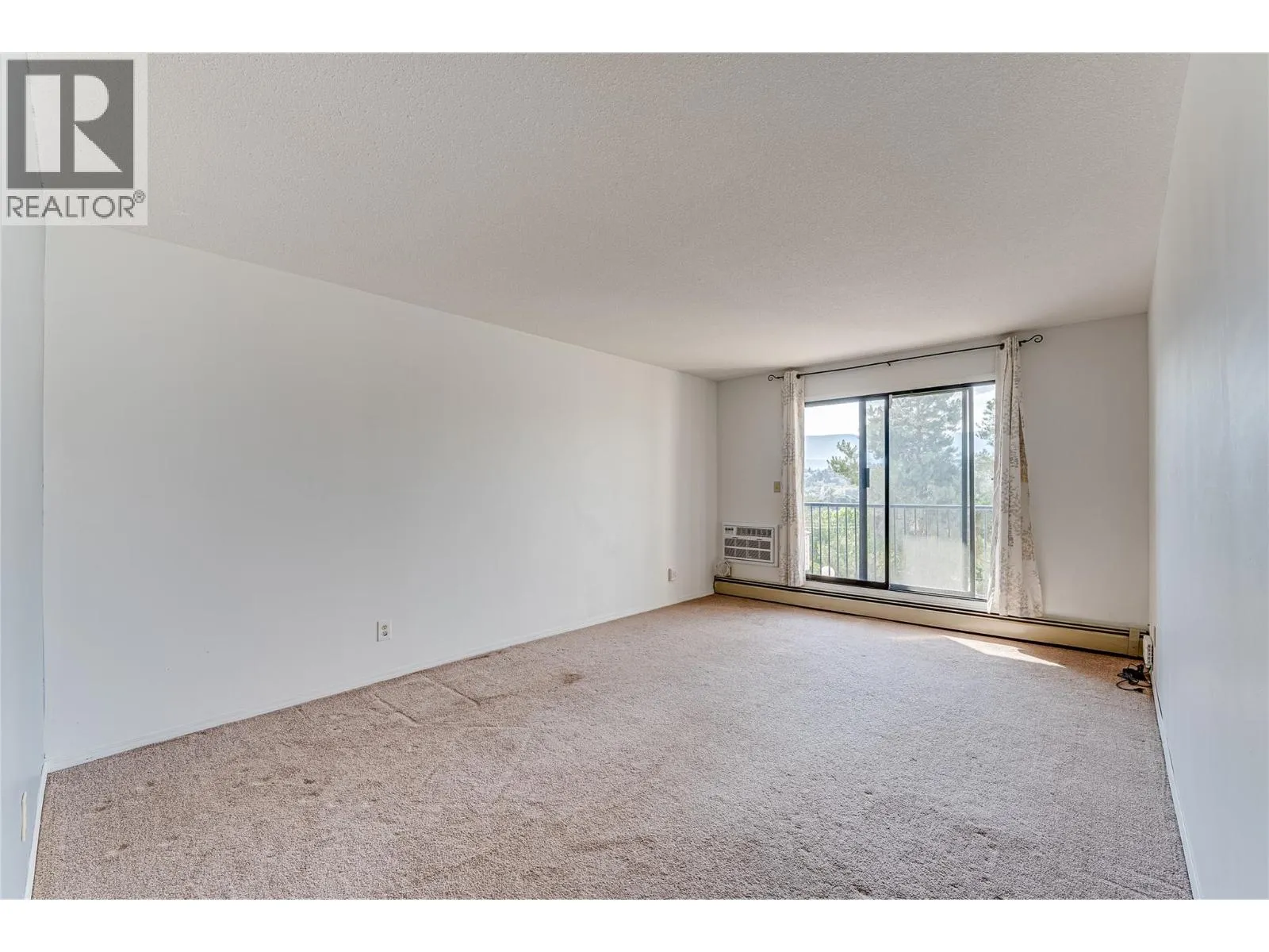 3901 32 Avenue Unit# 208
