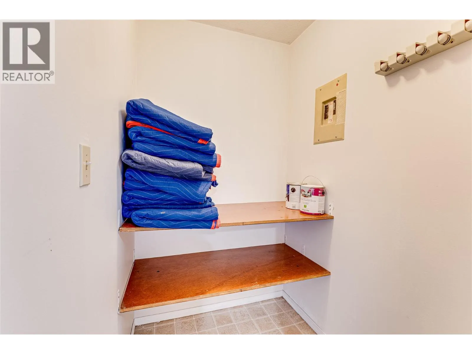 3901 32 Avenue Unit# 208