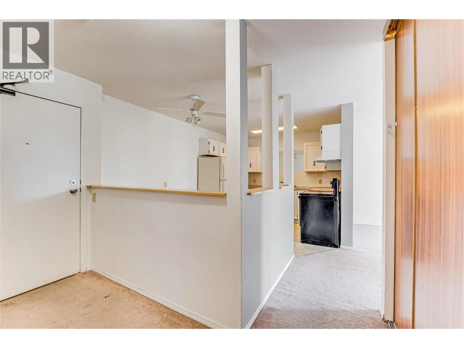 3901 32 Avenue Unit# 208