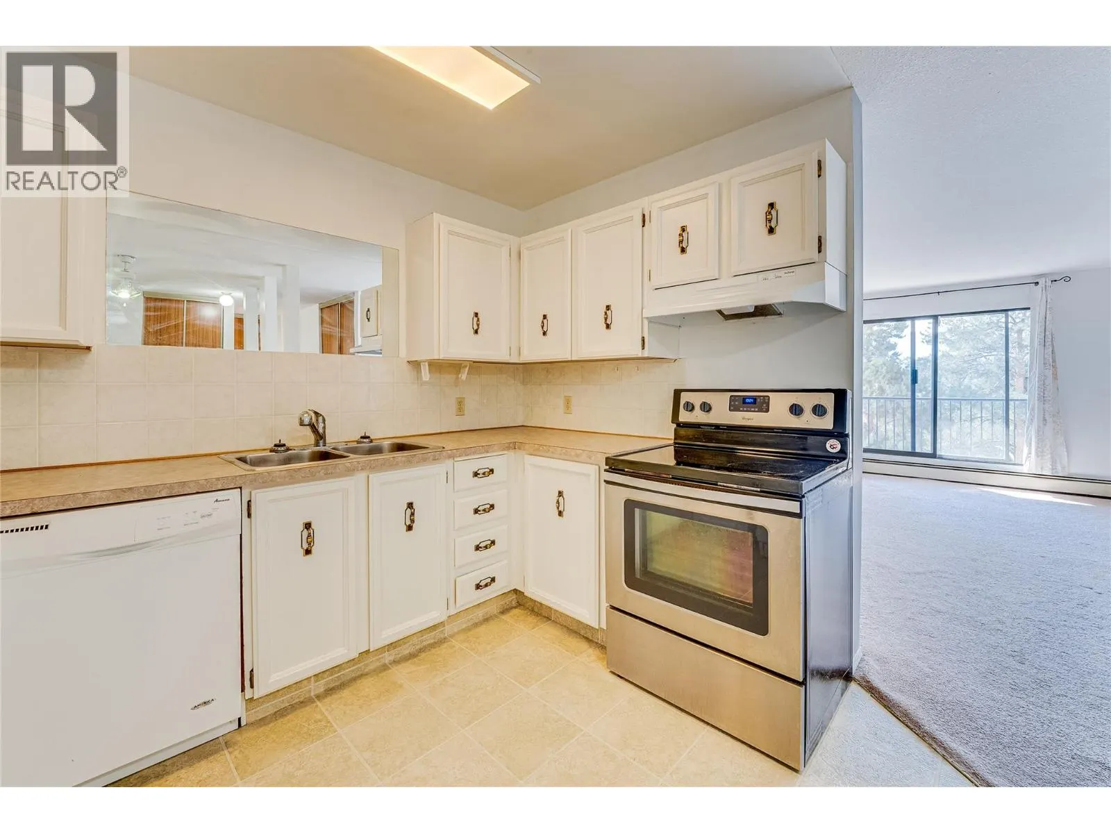 3901 32 Avenue Unit# 208