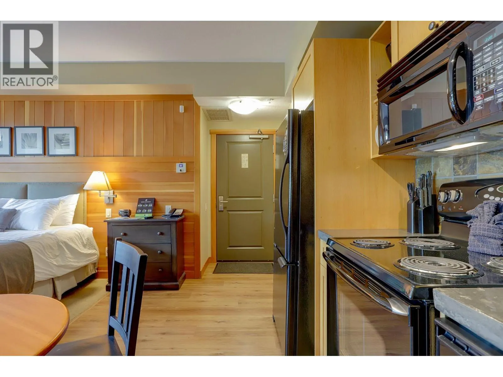 101 Village Centre Court Unit# 231