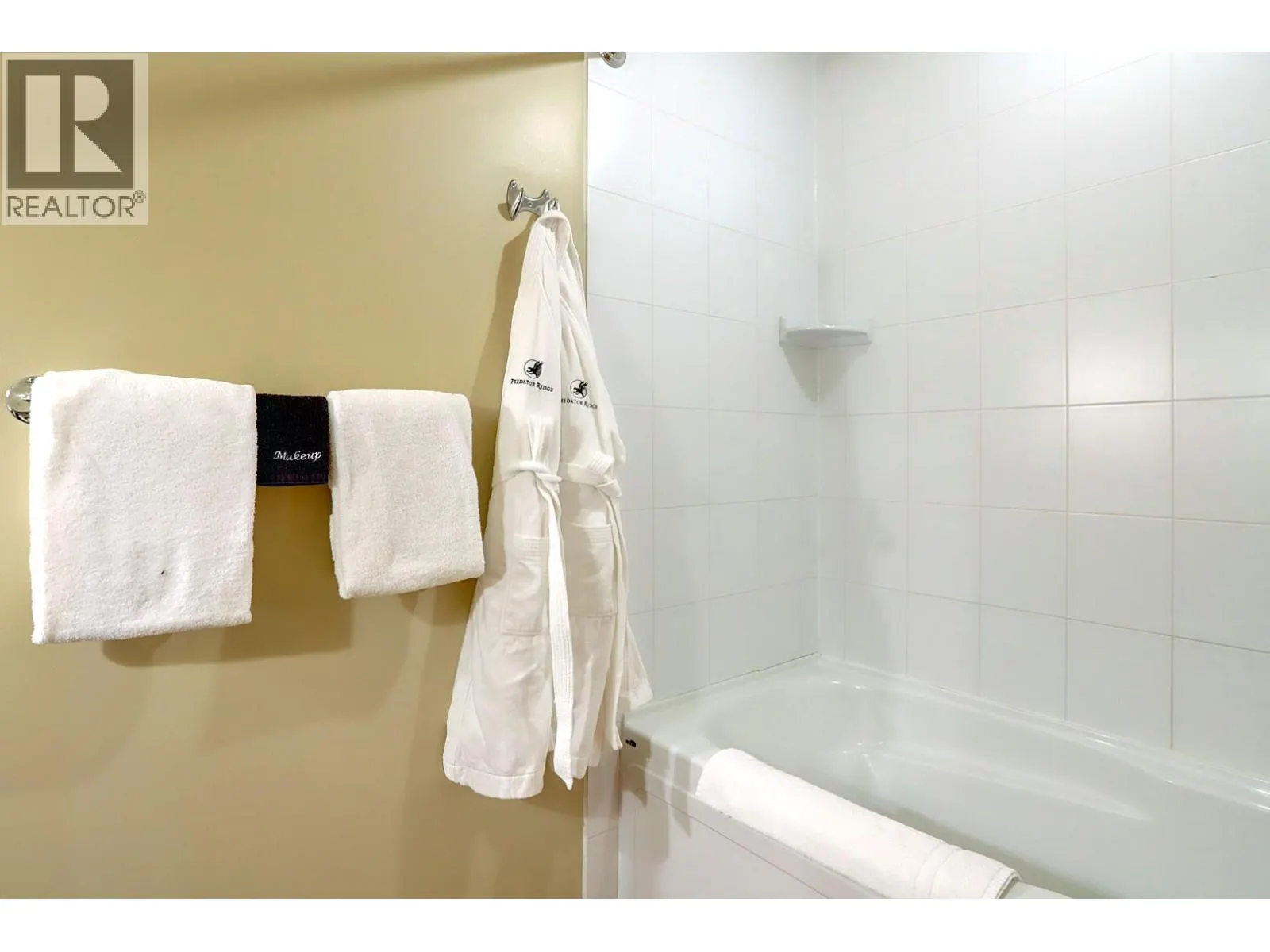 101 Village Centre Court Unit# 231