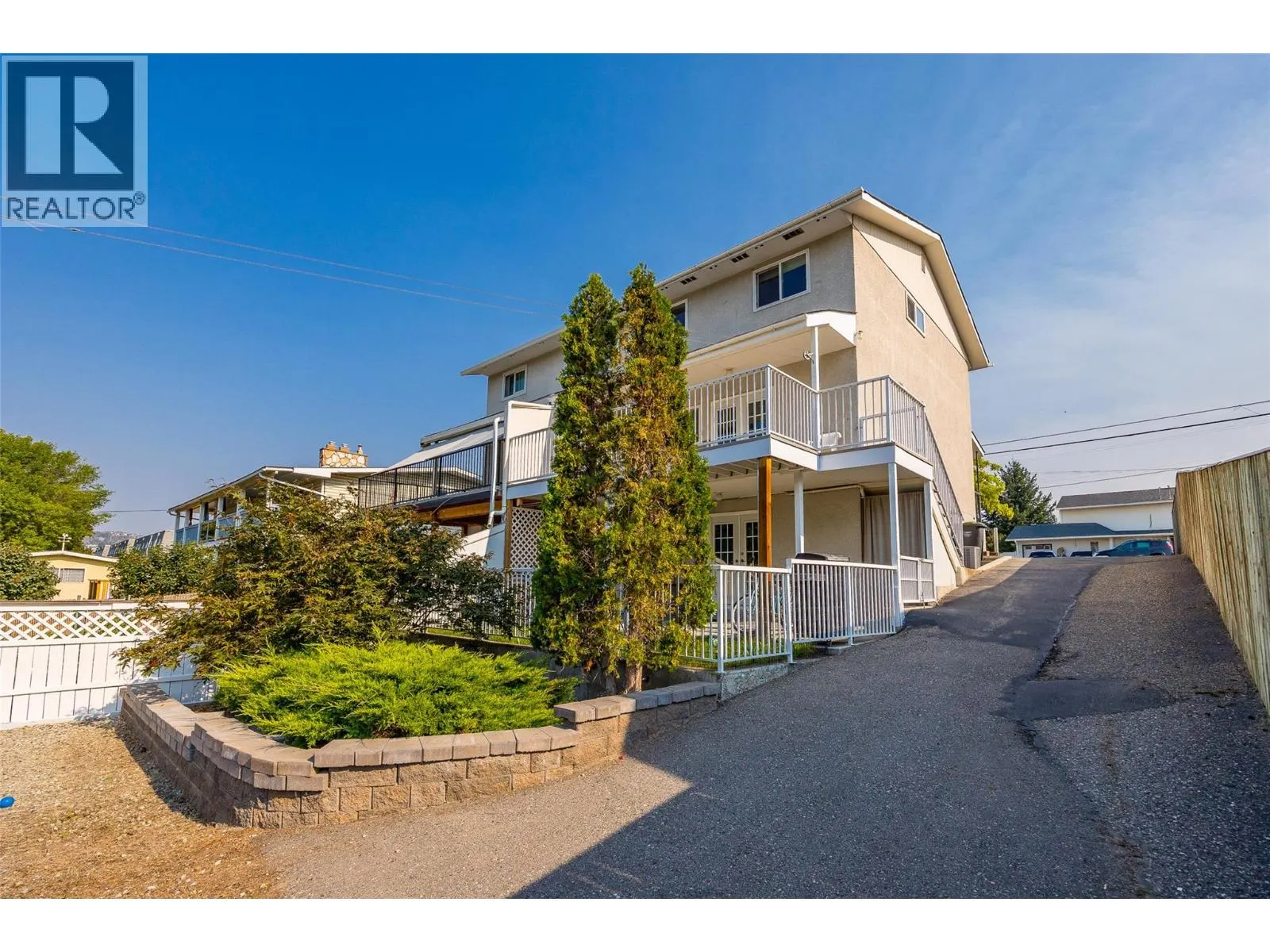 685 Hollydell Road