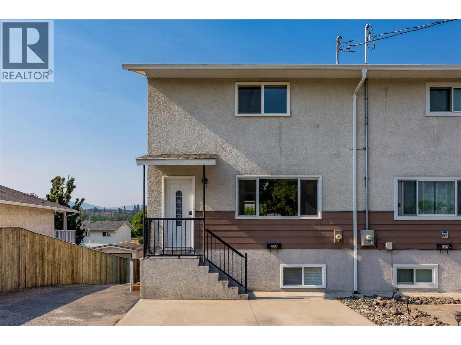 685 Hollydell Road