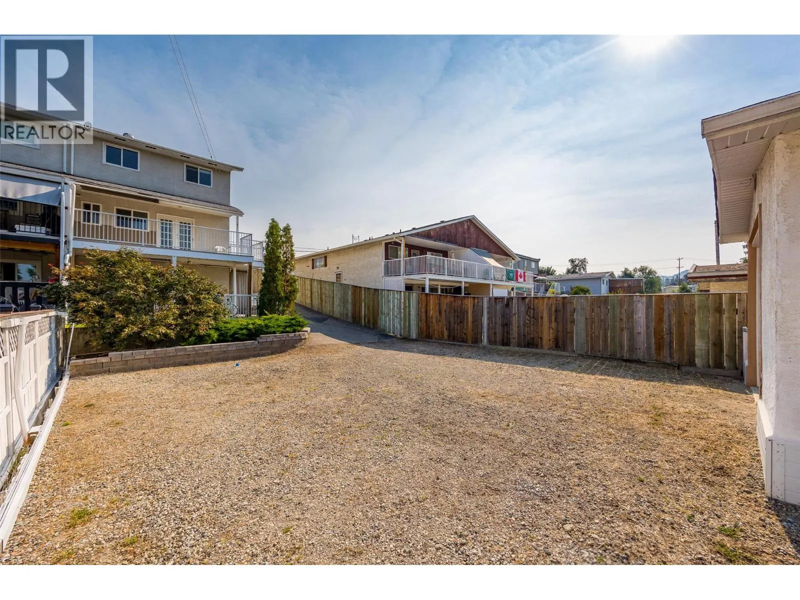685 Hollydell Road