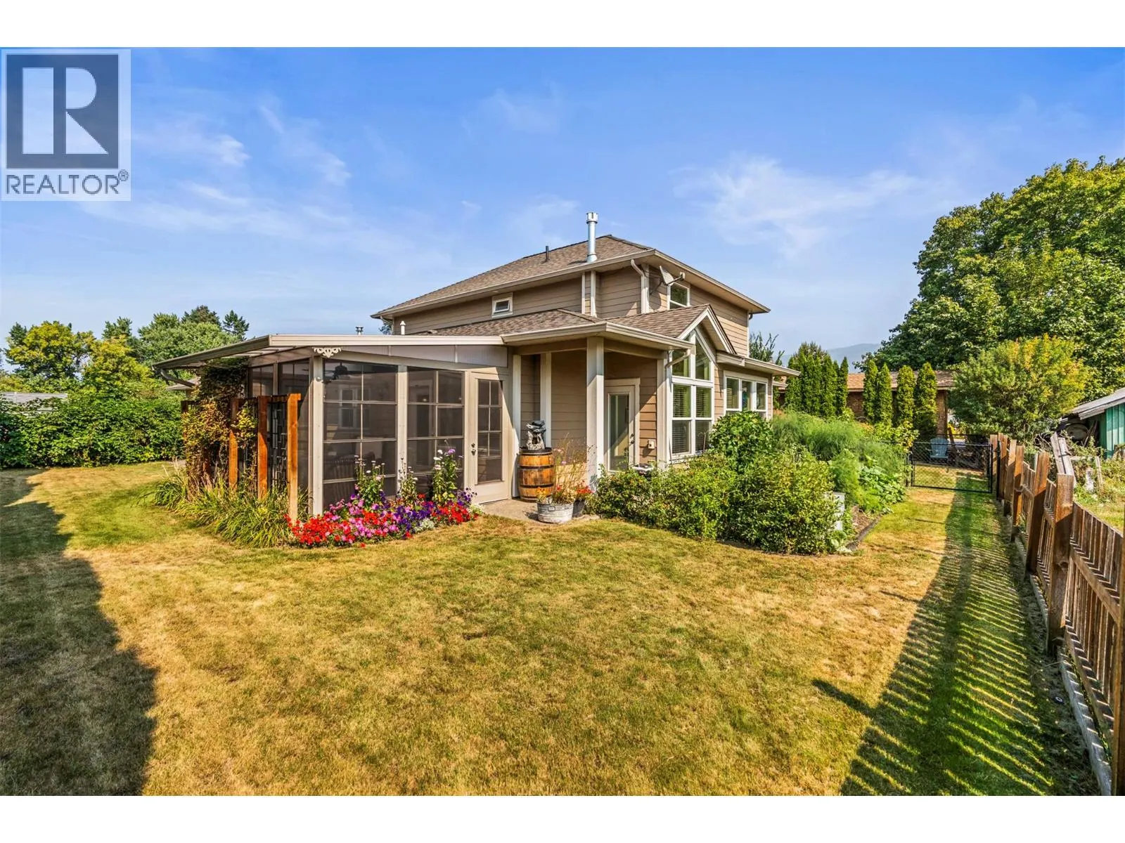 2955 Okanagan Street