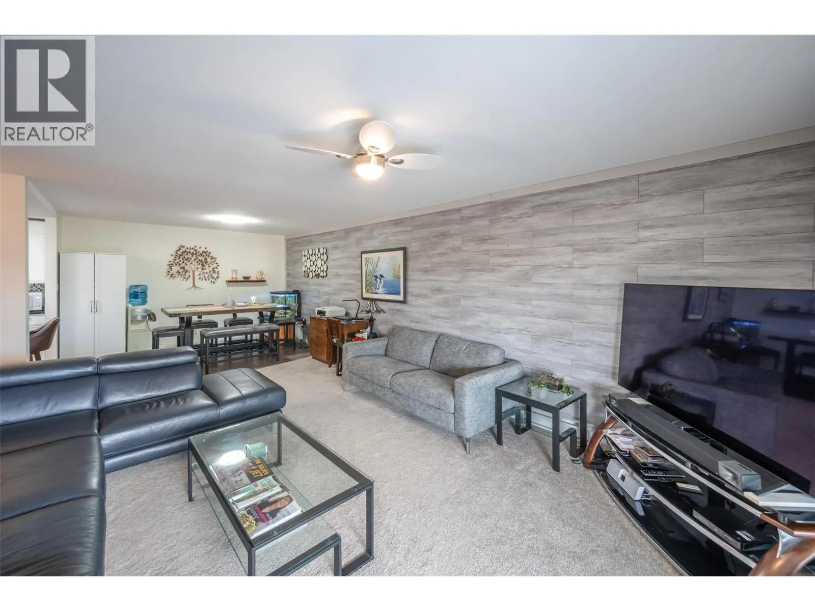 272 GREEN Avenue Unit# 306