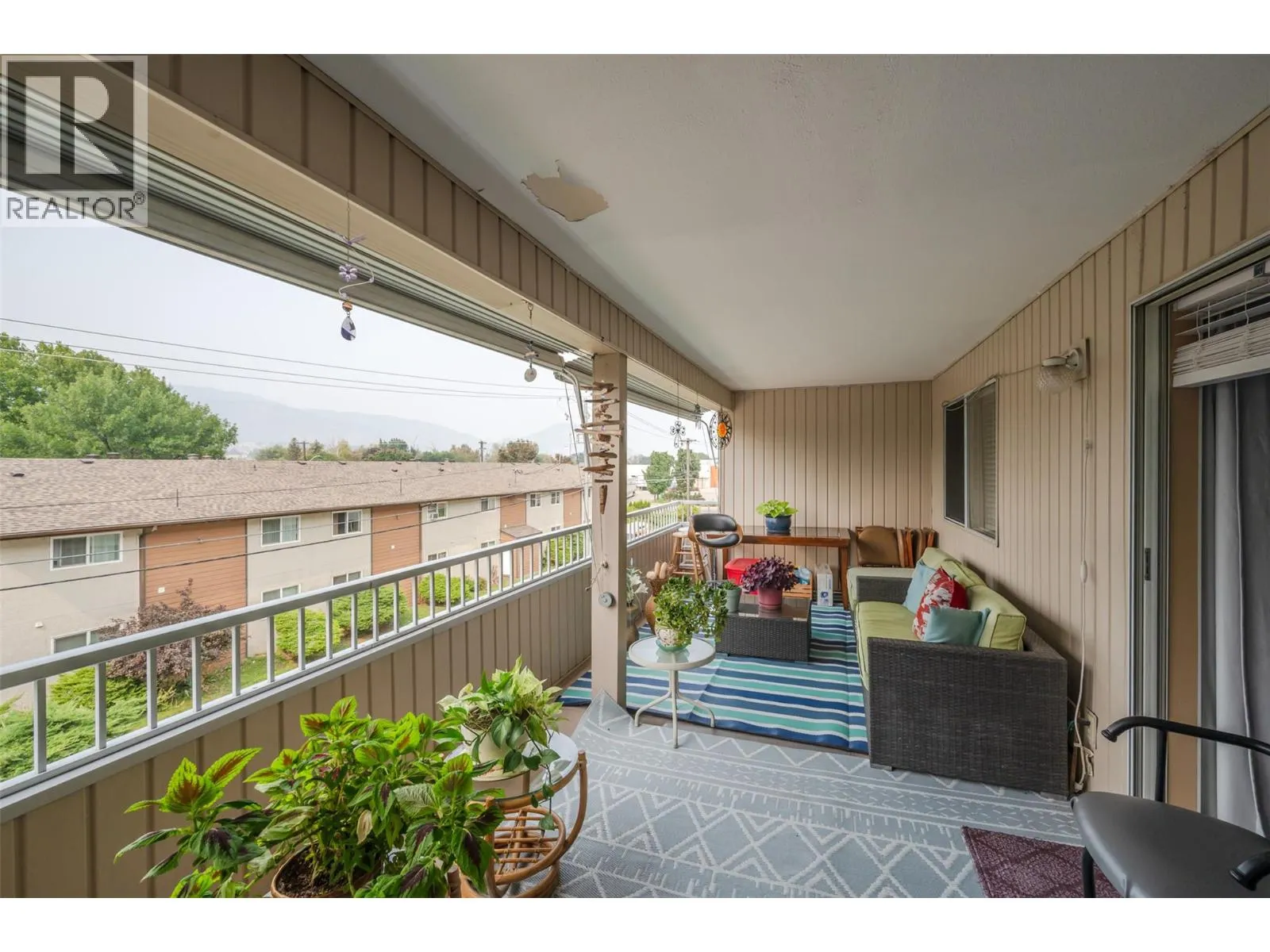 272 GREEN Avenue Unit# 306