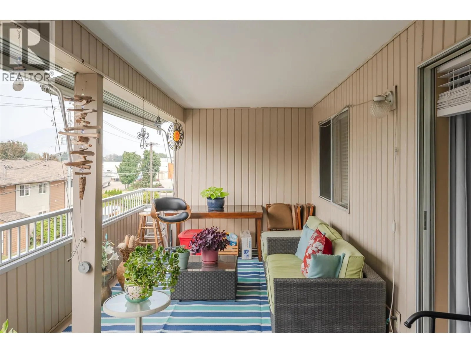 272 GREEN Avenue Unit# 306