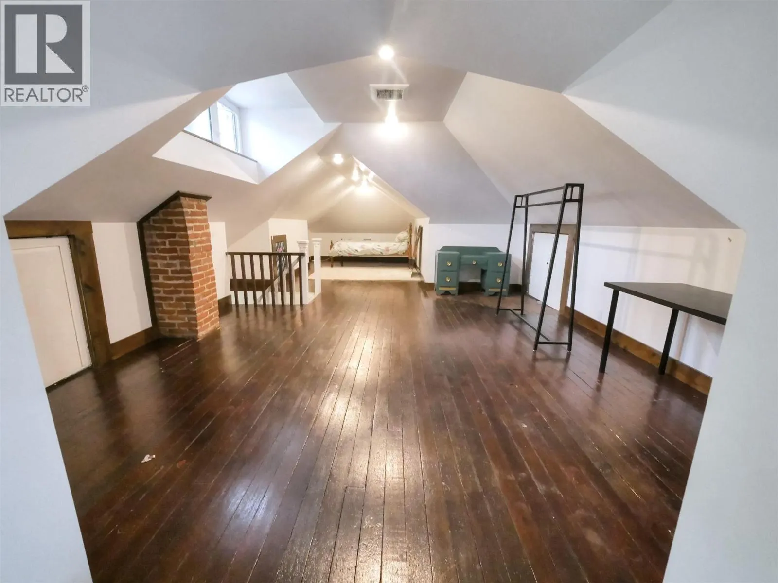424 Observatory Street