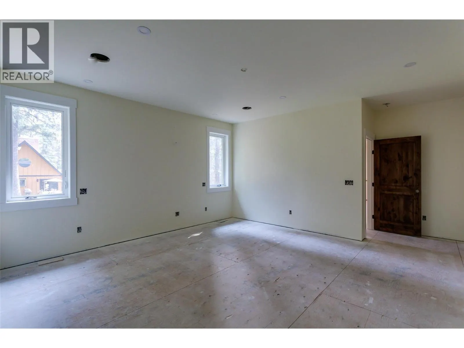 7604 FALCON RIDGE Crescent