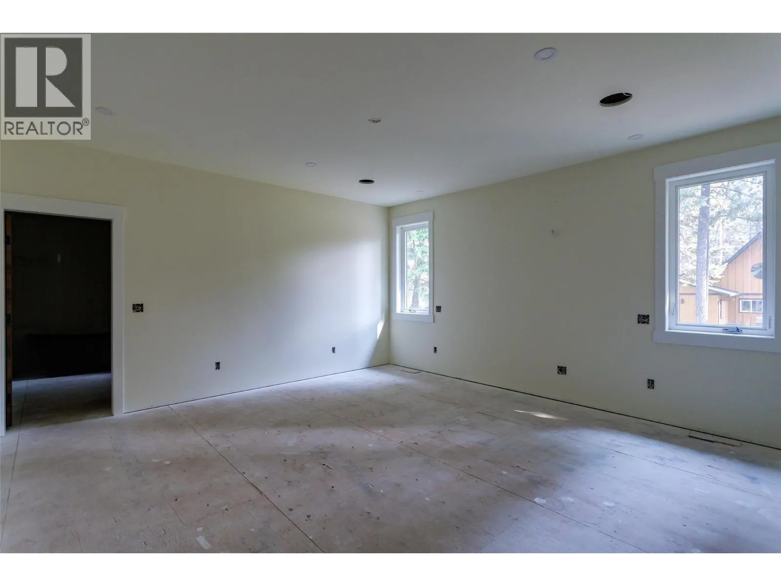 7604 FALCON RIDGE Crescent