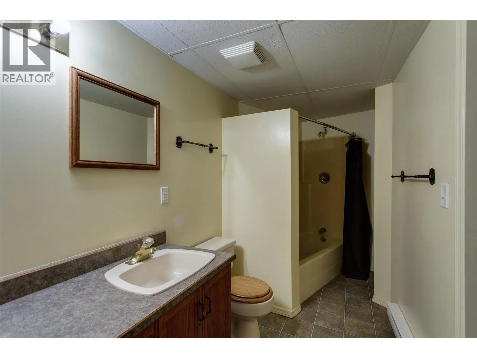 7604 FALCON RIDGE Crescent