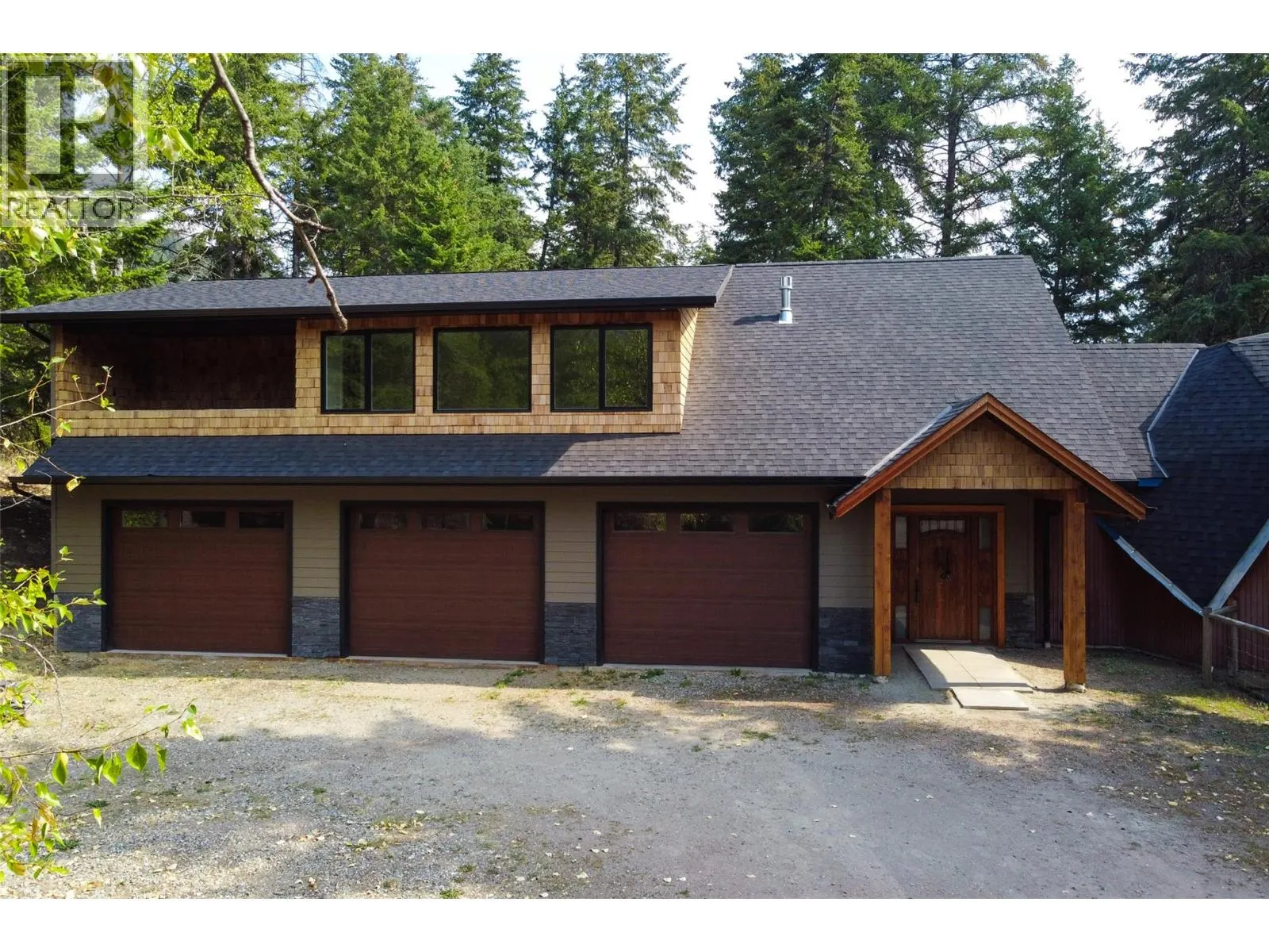7604 FALCON RIDGE Crescent