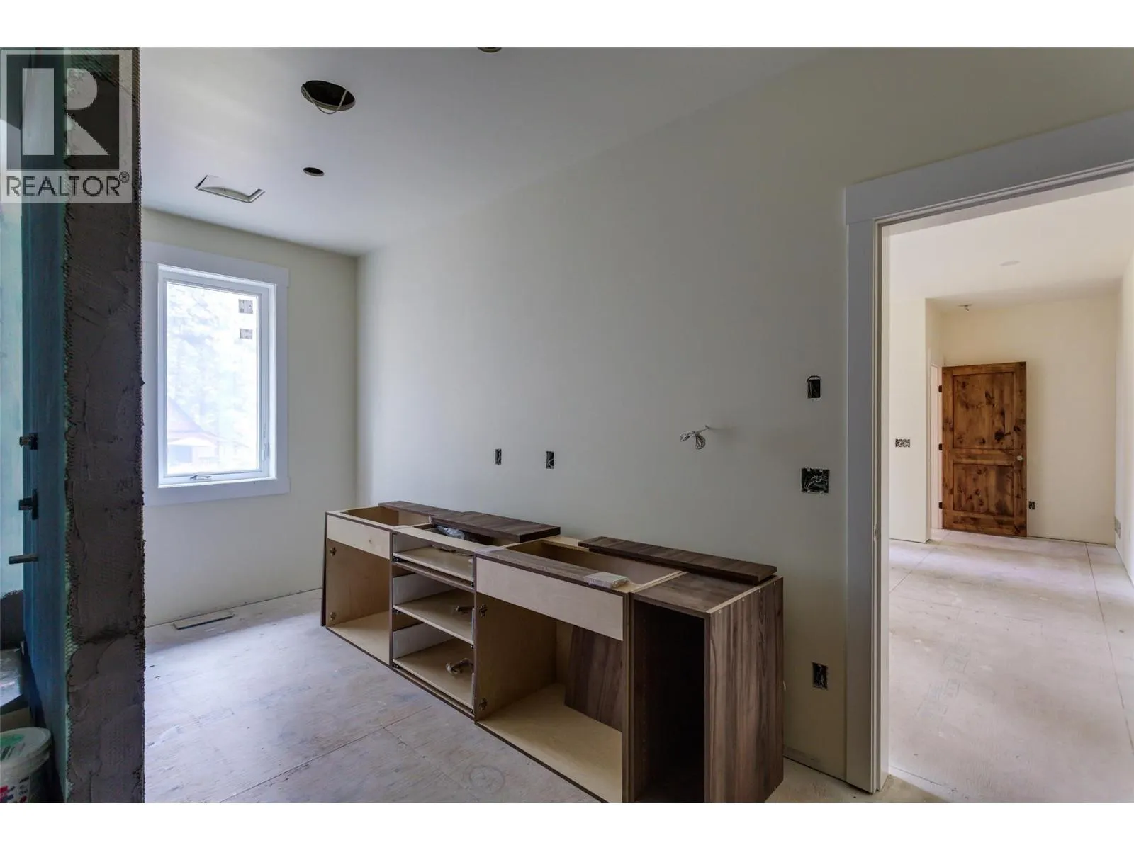 7604 FALCON RIDGE Crescent