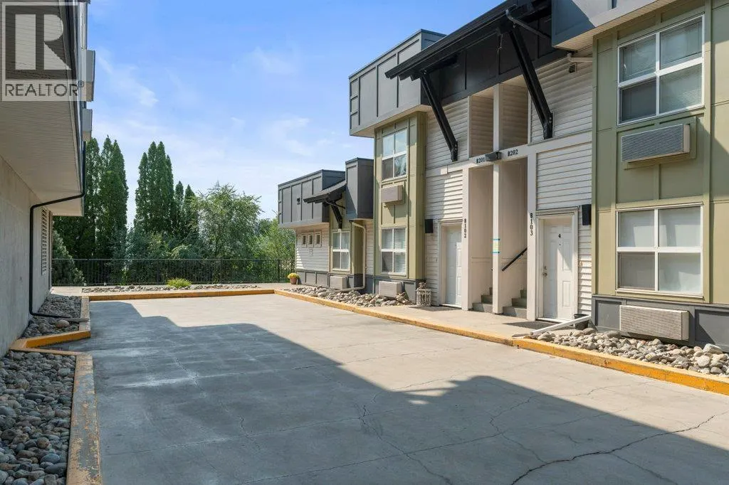 1477 Glenmore Road N Unit# 101B