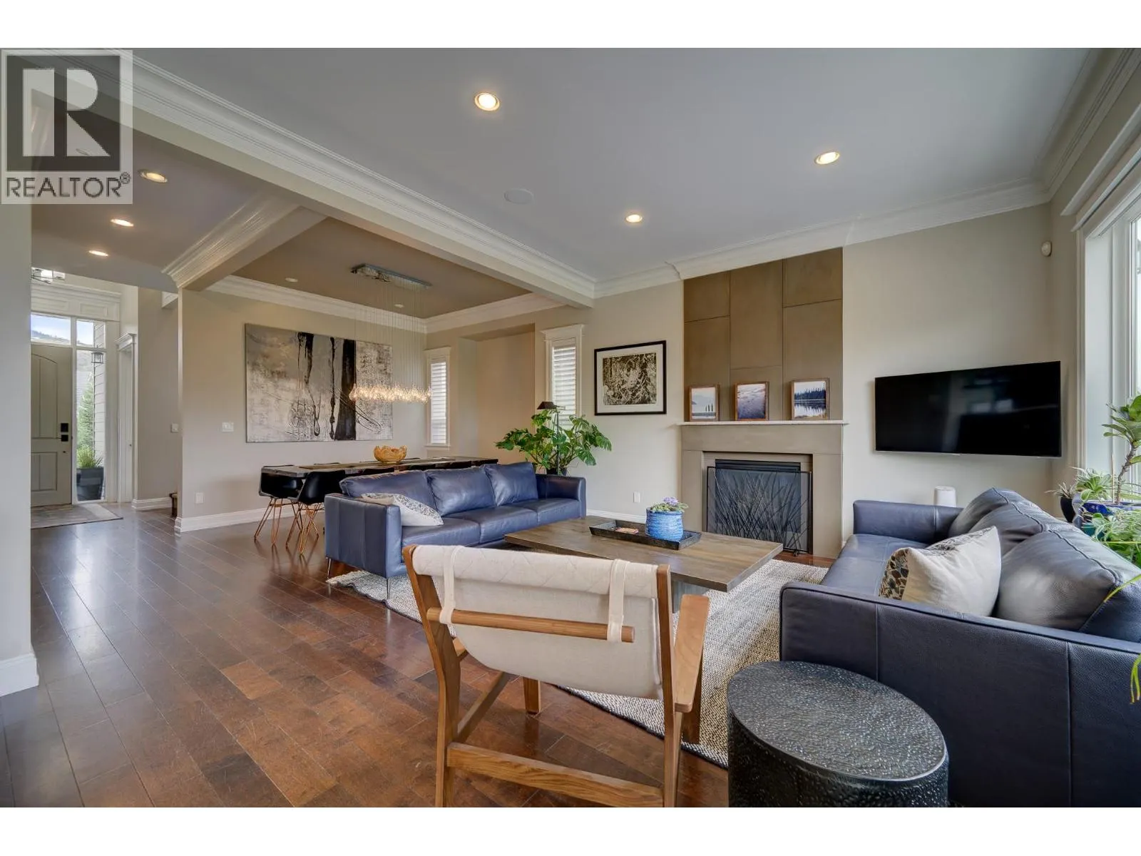 351 Fernie Place